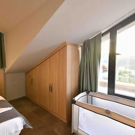 Arslan Evi Hotel *
